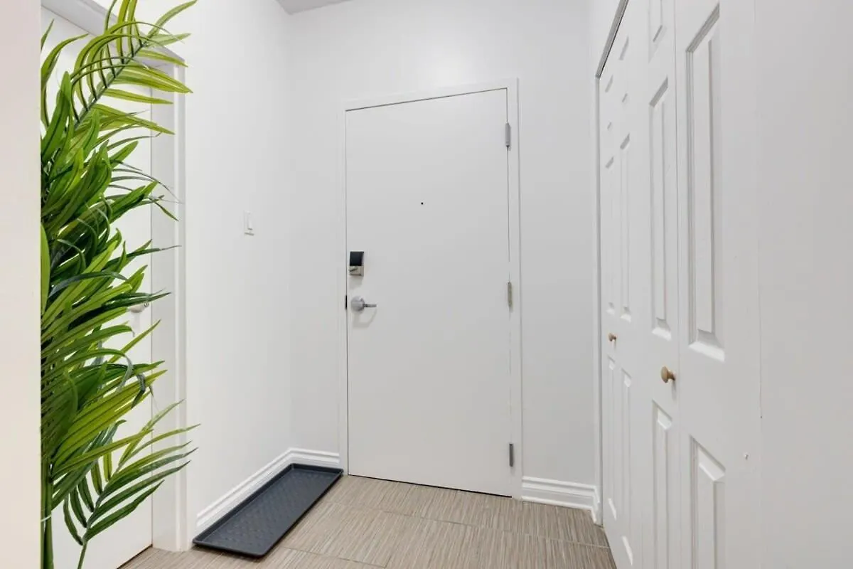 몬트리올 M11 Beautiful Cozy 2Br Wac Perfect Location 아파트
